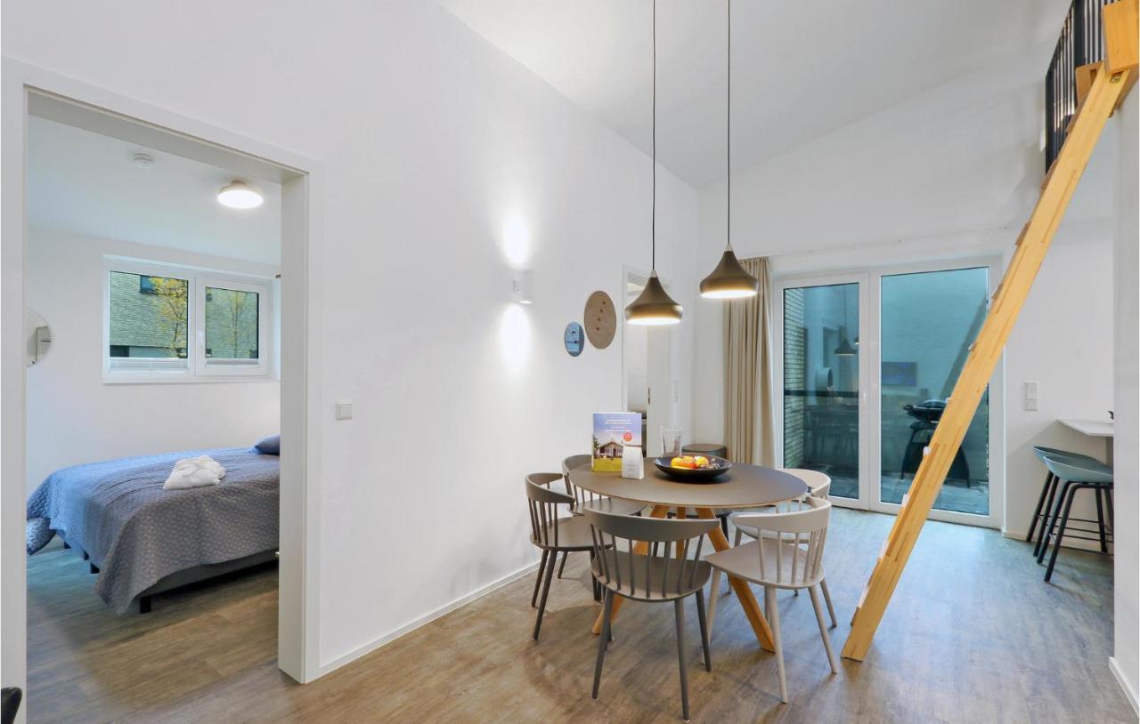 2 Bedroom Beach Front Home In Lembruch-Duemmer See Exterior photo