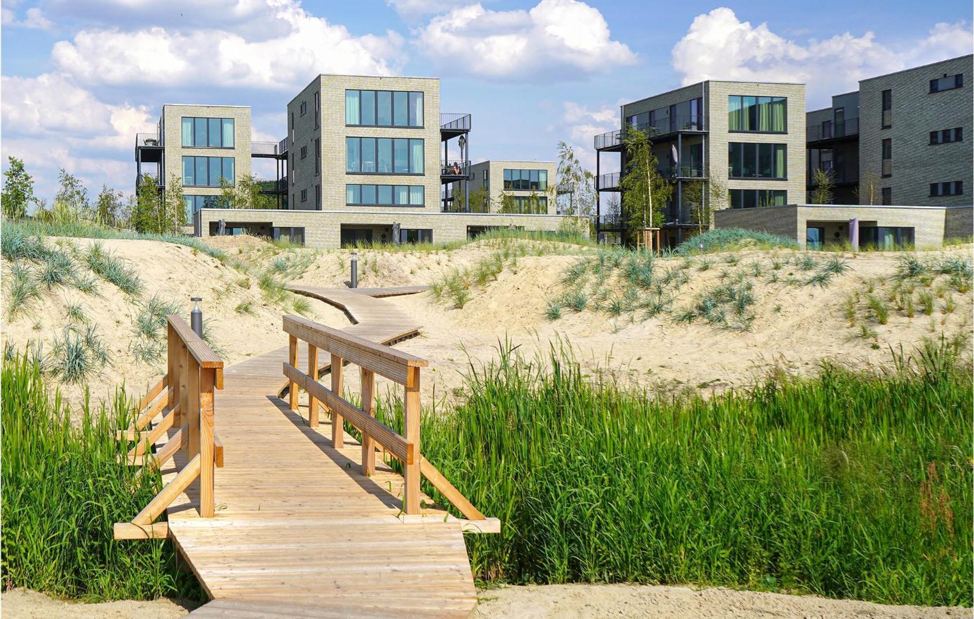 2 Bedroom Beach Front Home In Lembruch-Duemmer See Exterior photo
